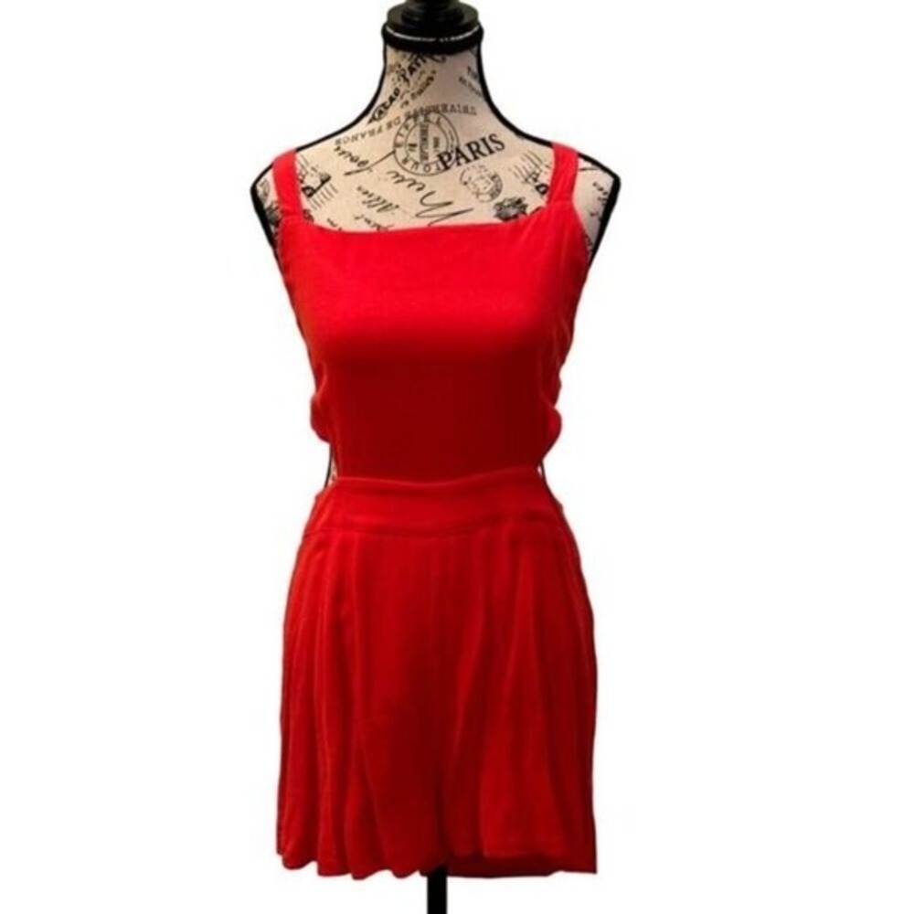 Sexy Red Cross Tie Backless Romper | Illa Illa | Large |‎ NWOT | SKU111